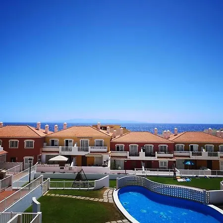 Apartment Am Mit Pool