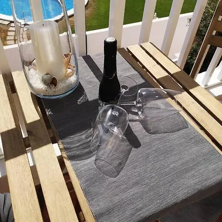 Am Mit Pool Apartment